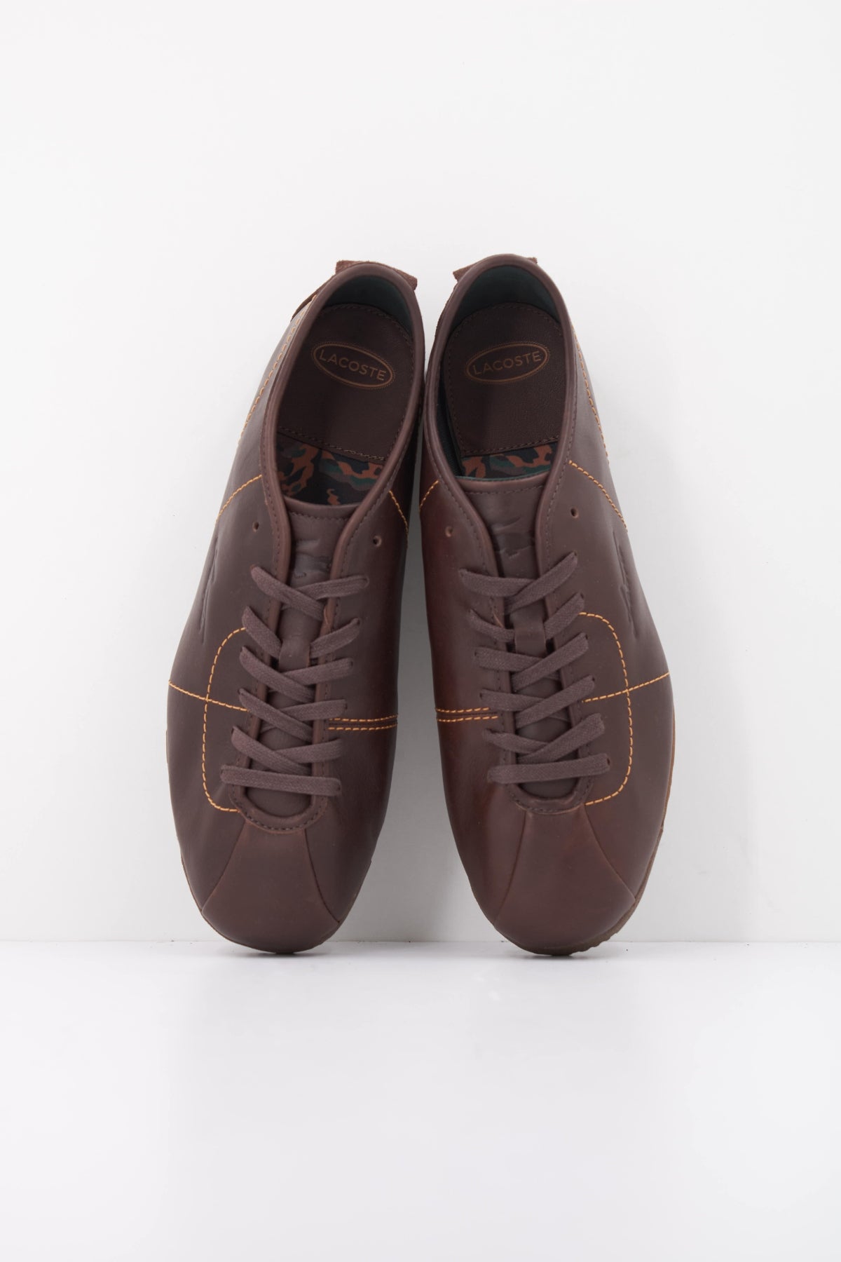 LACOSTE SMA CLUB LOW en color MARRON (3)