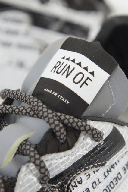 RUN OF SHUTTLE M en color GRIS (4)