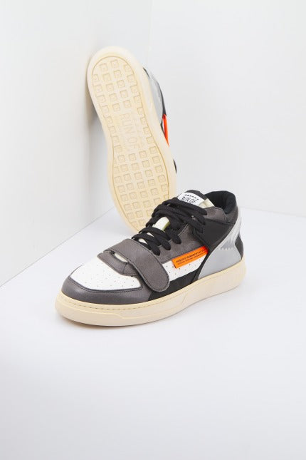 RUN OF LEGEND ONE M en color NEGRO (2)