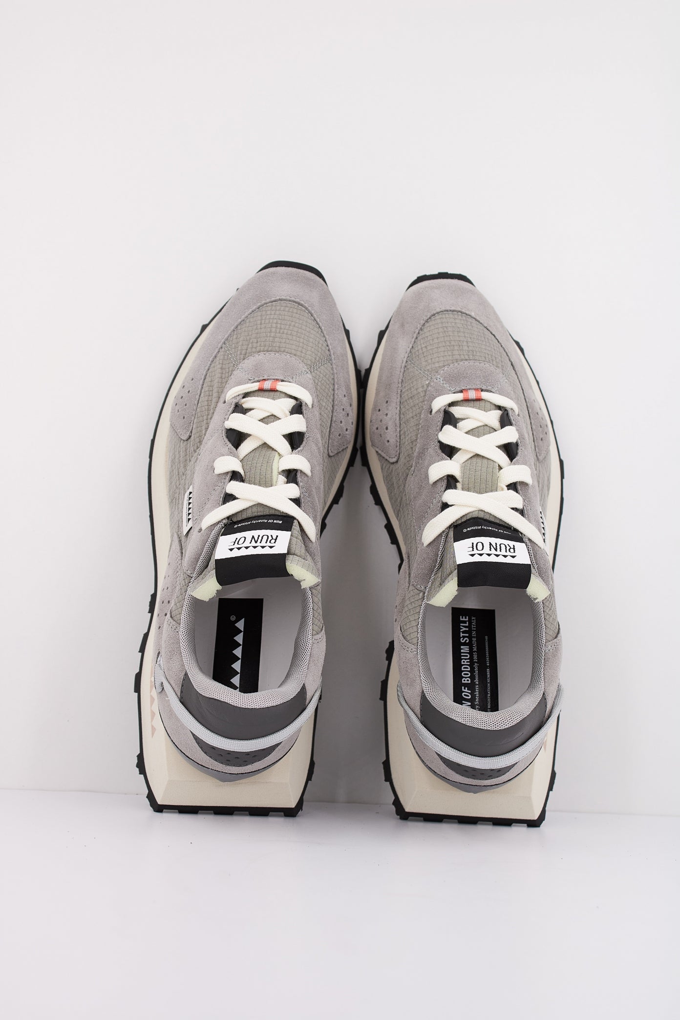 RUN OF OXYGEN M en color GRIS (3)