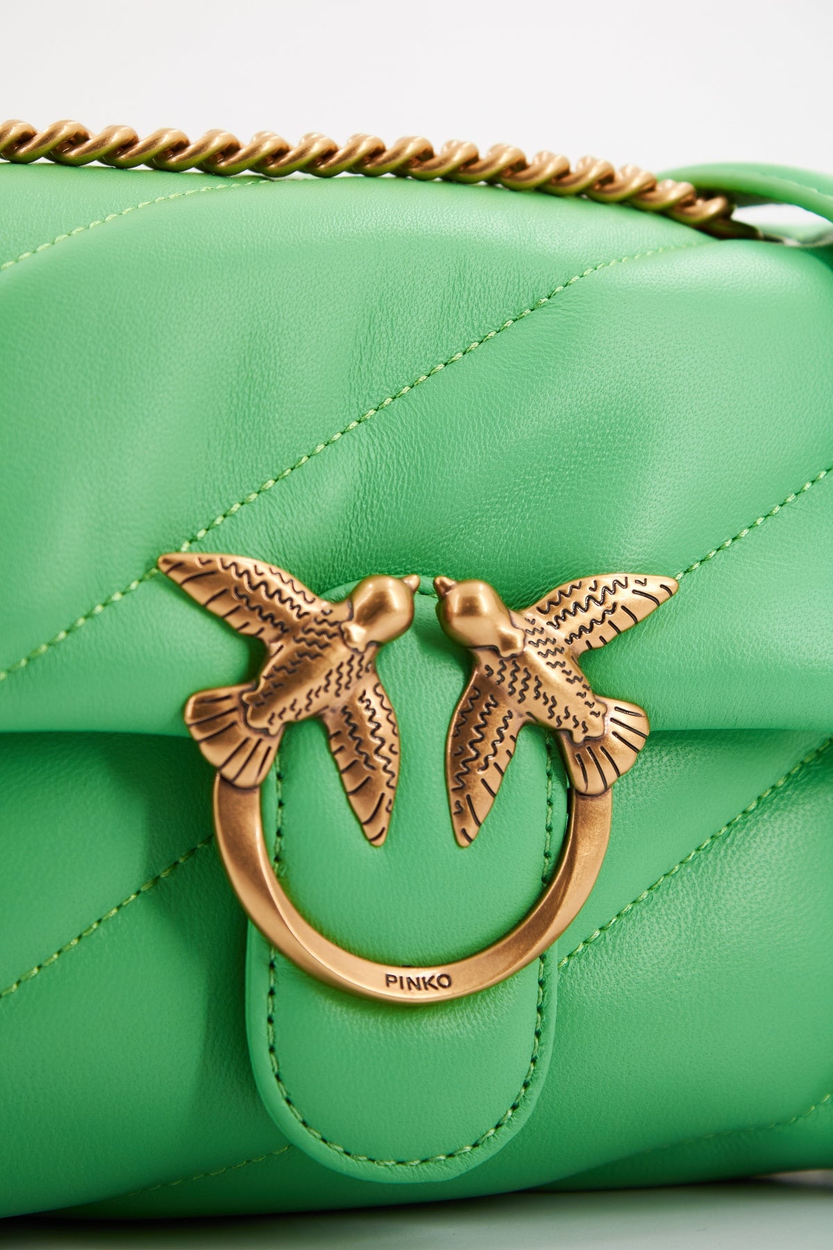 PINKO LOVE MINI PUFF CL SHEEP en color VERDE (4)