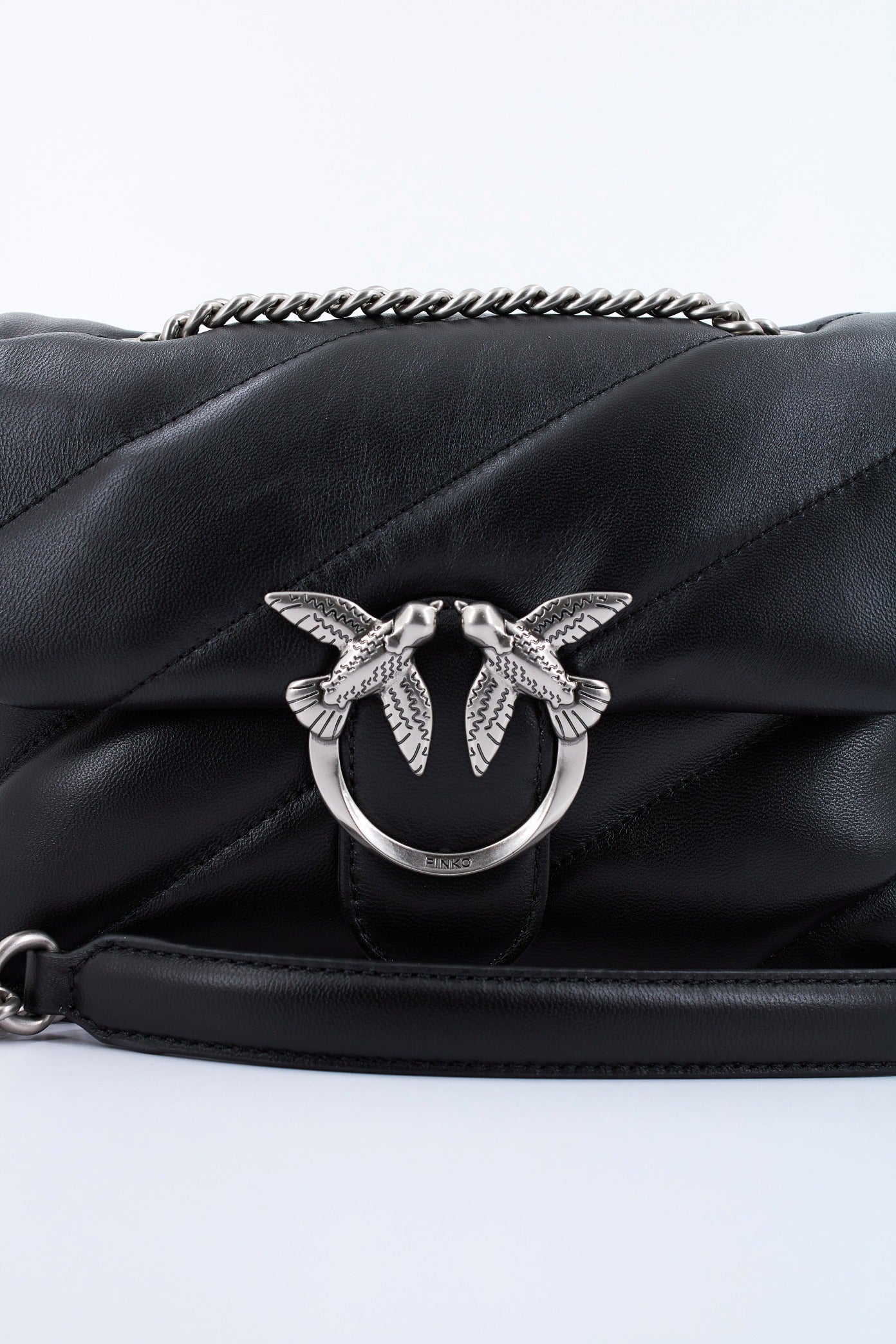 PINKO LOVE MINI PUFF CL SHEEP en color NEGRO (4)