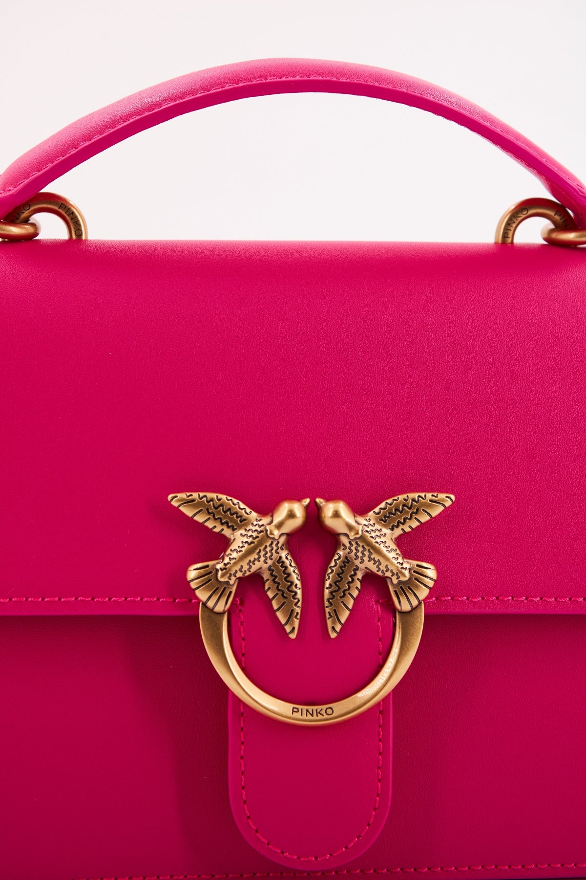 PINKO LOVE ONE TOP HANDLE MIN en color ROSA (4)