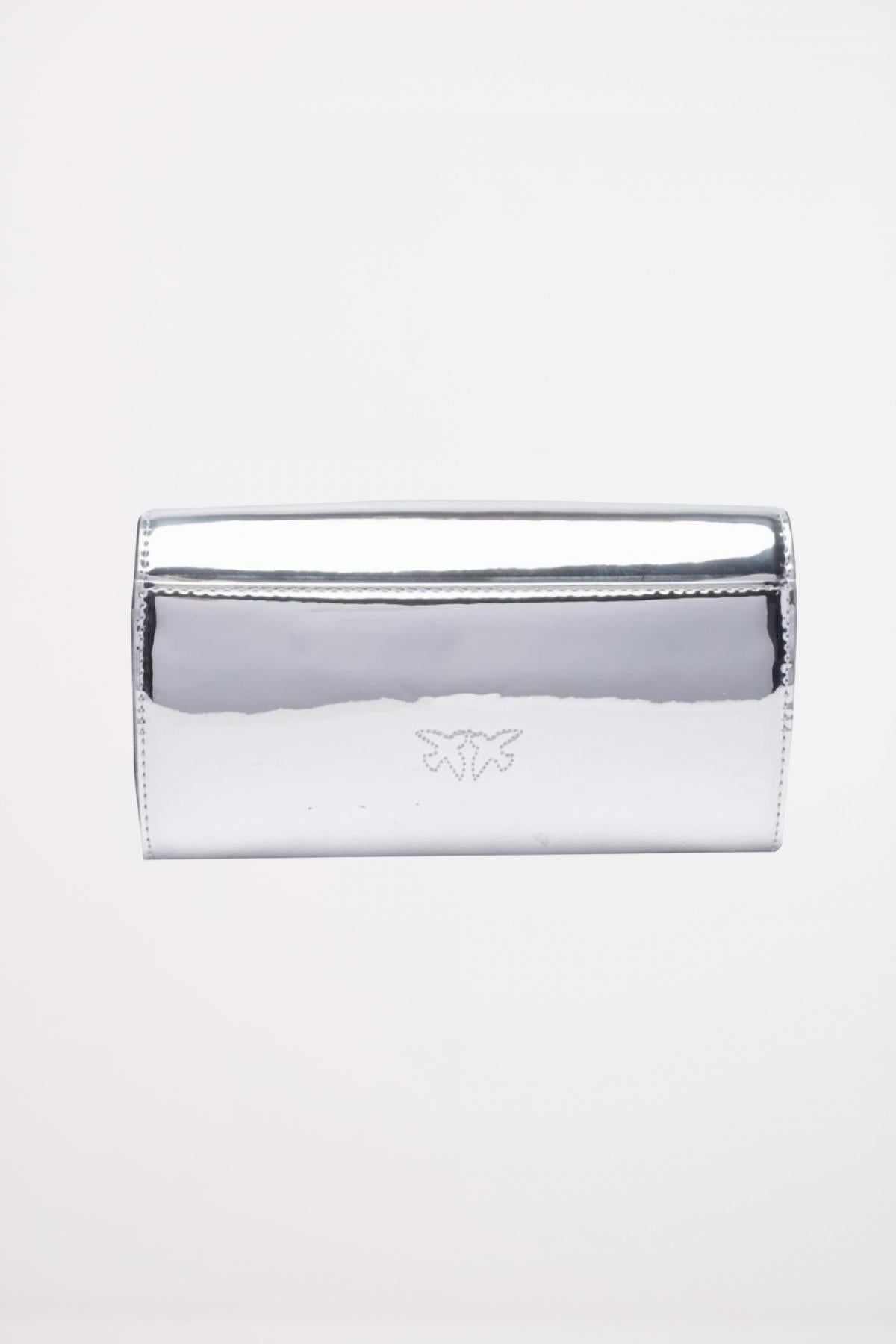 PINKO LOVE ICON WALLET C en color PLATA (3)