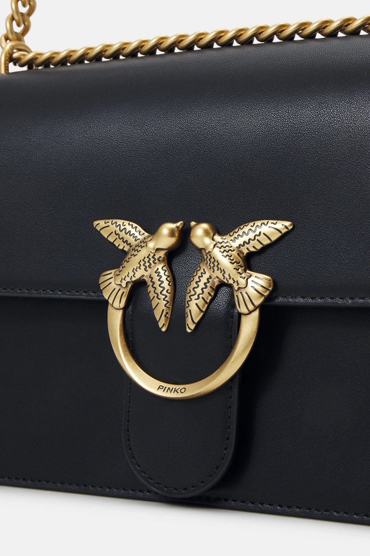 PINKO LOVE ONE CLASSIC en color NEGRO (4)