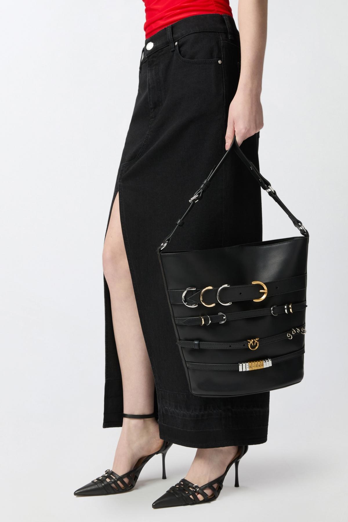 PINKO BELTS BUCKET VITE en color NEGRO (4)