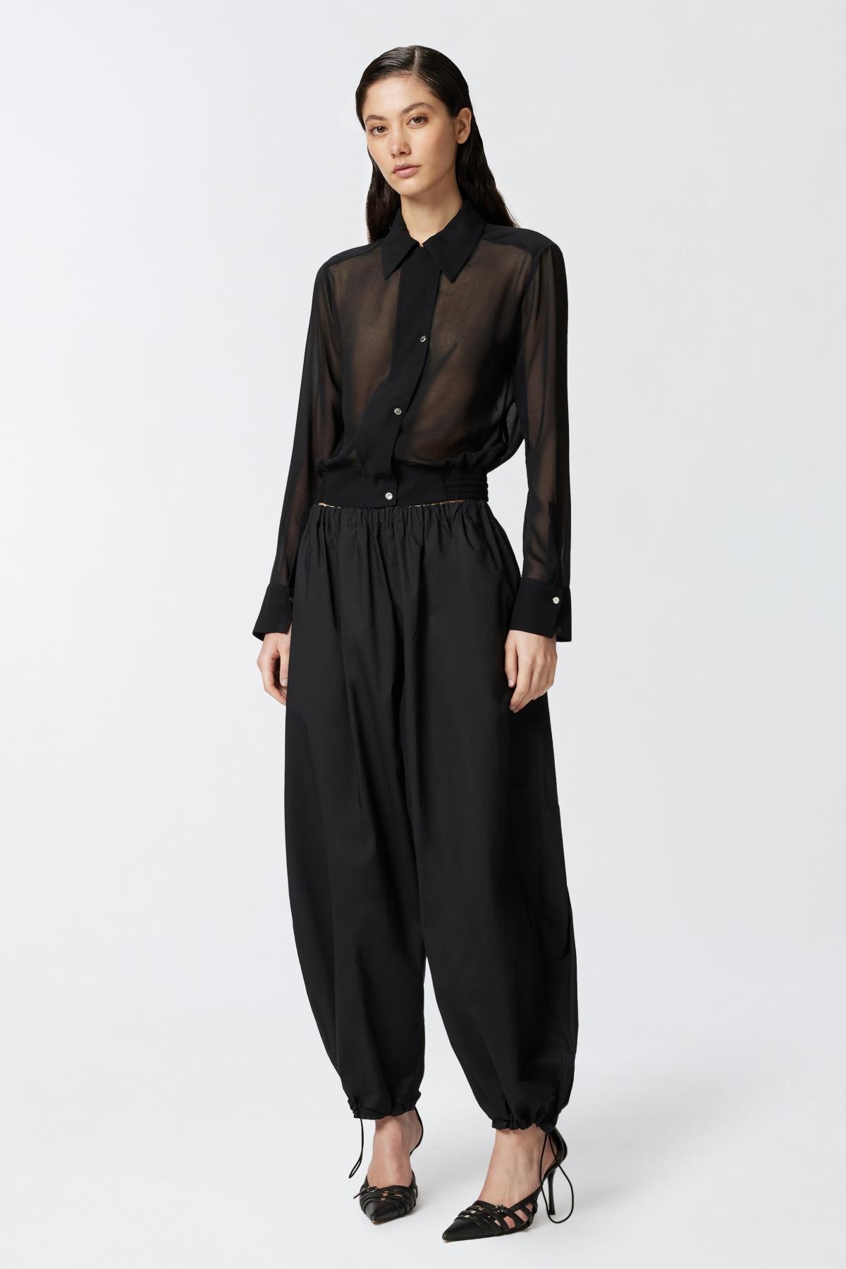PINKO ROGER en color NEGRO (4)