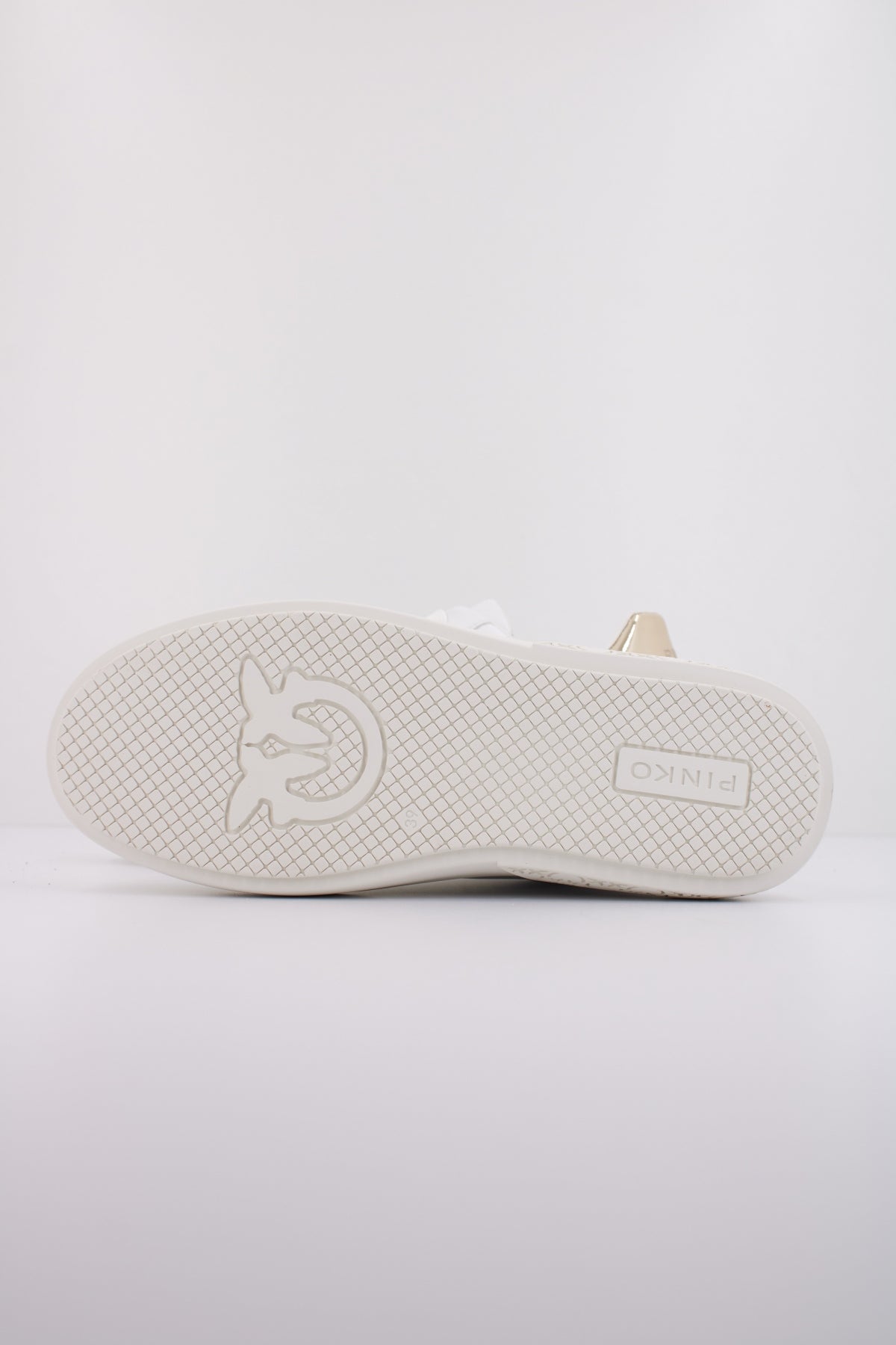 PINKO YOKO LEATHER en color BLANCO (5)