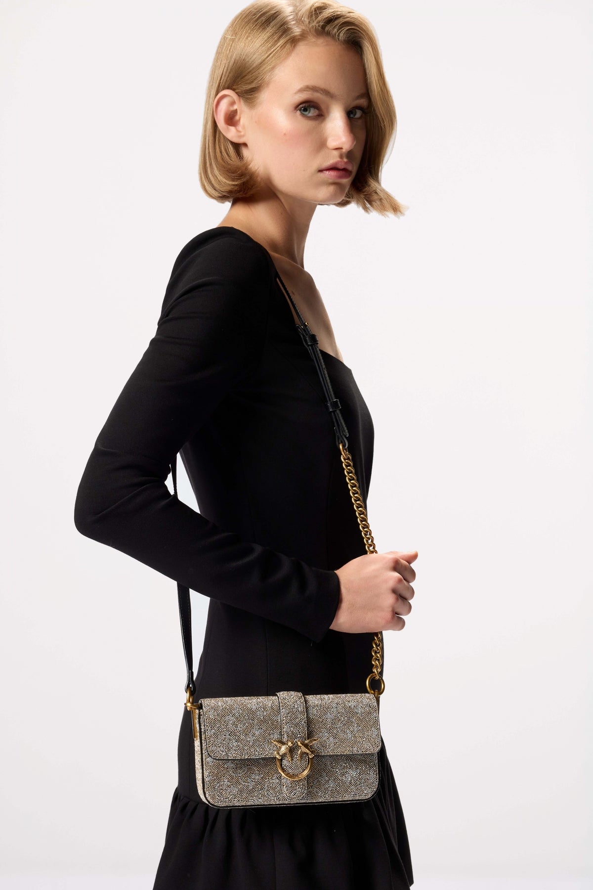 PINKO LOVE ONE SLOUCHY BABY en color BRONCE (4)