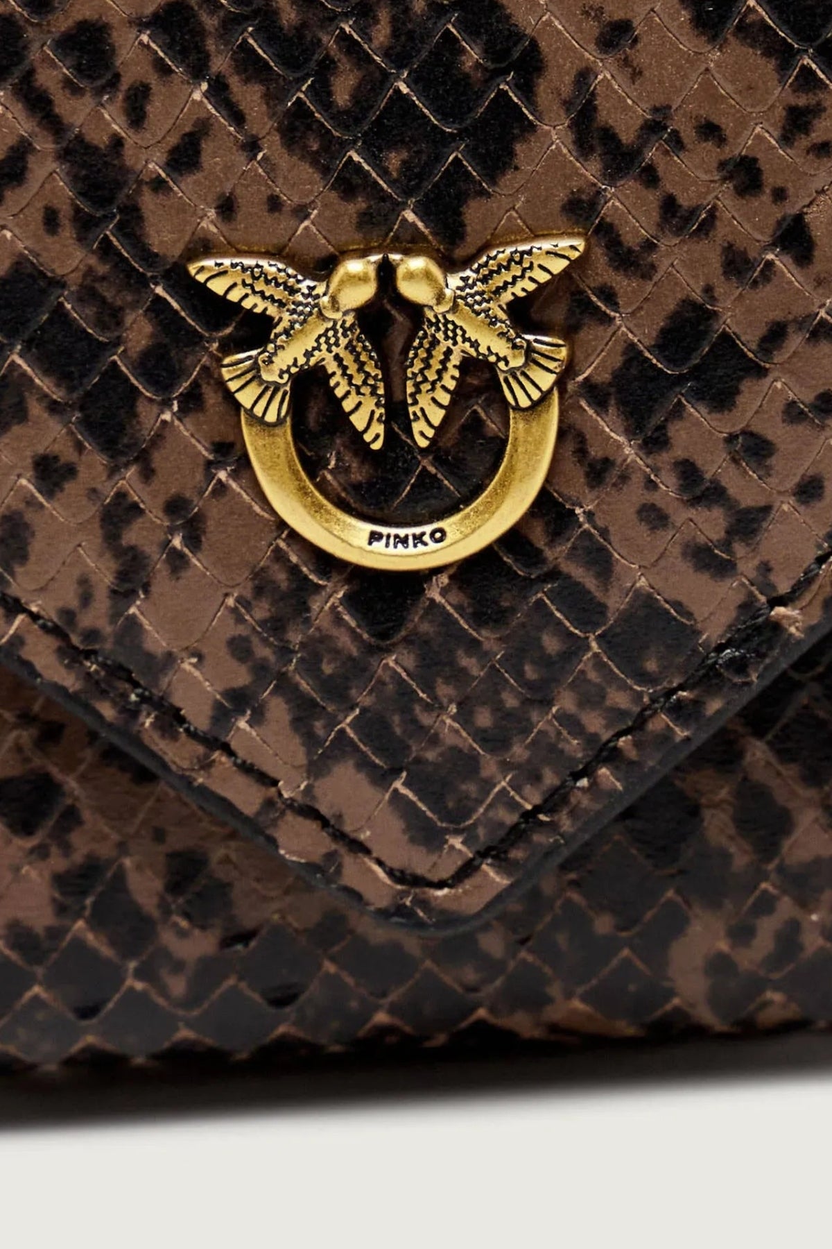 PINKO AE FLAT PURSE MINI WITH ST en color ANIMAL PRINT (4)