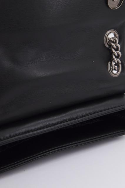 KURT GEIGER LONDON LEATHER MINI KENSINGTON en color NEGRO (4)