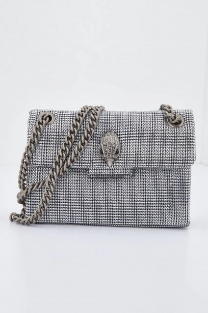 KURT GEIGER LONDON FABRIC MINI KENSINGTON en color PLATA (1)