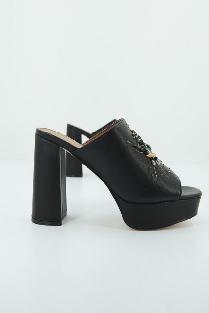 KURT GEIGER LONDON BREE EYE en color NEGRO (2)