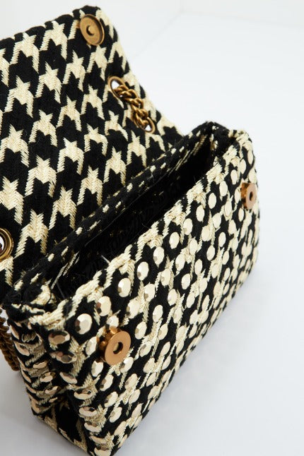 KURT GEIGER LONDON MINI KENSINGTON STUDS en color NEGRO (4)