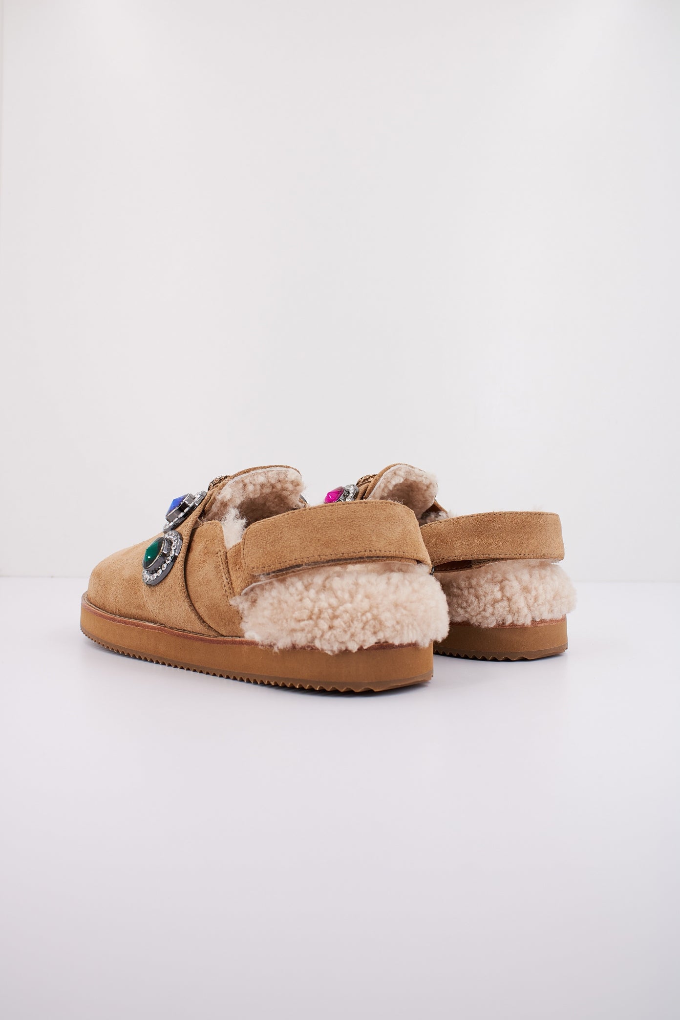 KURT GEIGER LONDON OCTAVIA CASUAL SLING MULE en color MARRON CLARO (4)