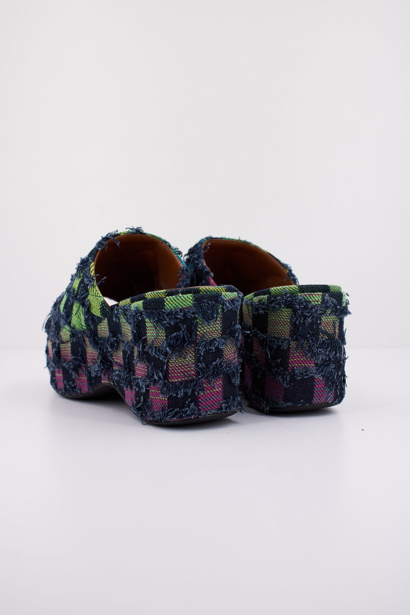 KURT GEIGER LONDON KENSINGTON WEDGE MULE en color AZUL (4)