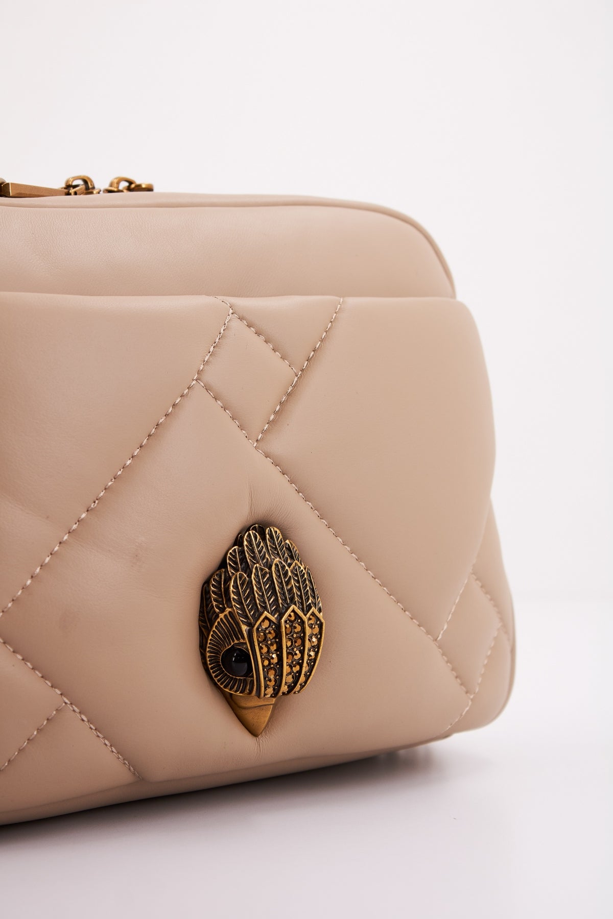KURT GEIGER LONDON KENSINGTON PUFF CAMARA en color BEIS (4)