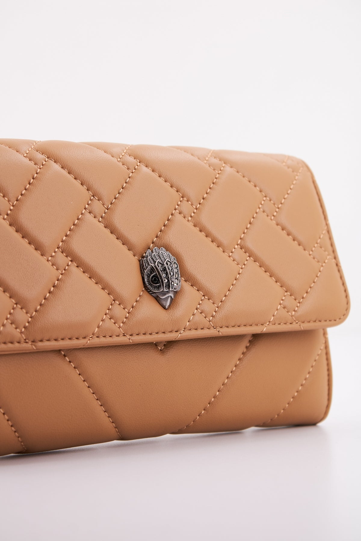 KURT GEIGER LONDON KENSINGTIN CHAIN WALLET en color MARRON CLARO (4)