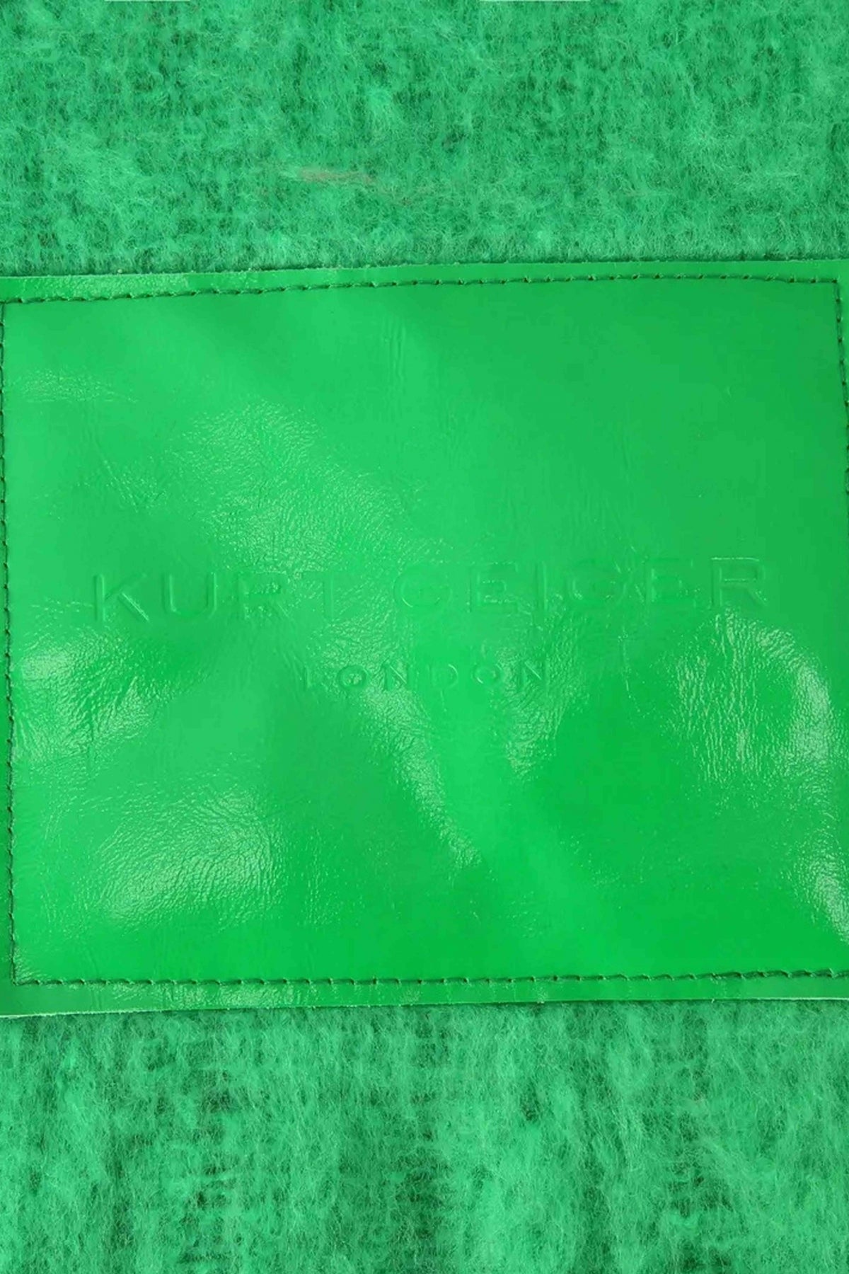 KURT GEIGER LONDON YARNDYE SCARF en color VERDE (3)