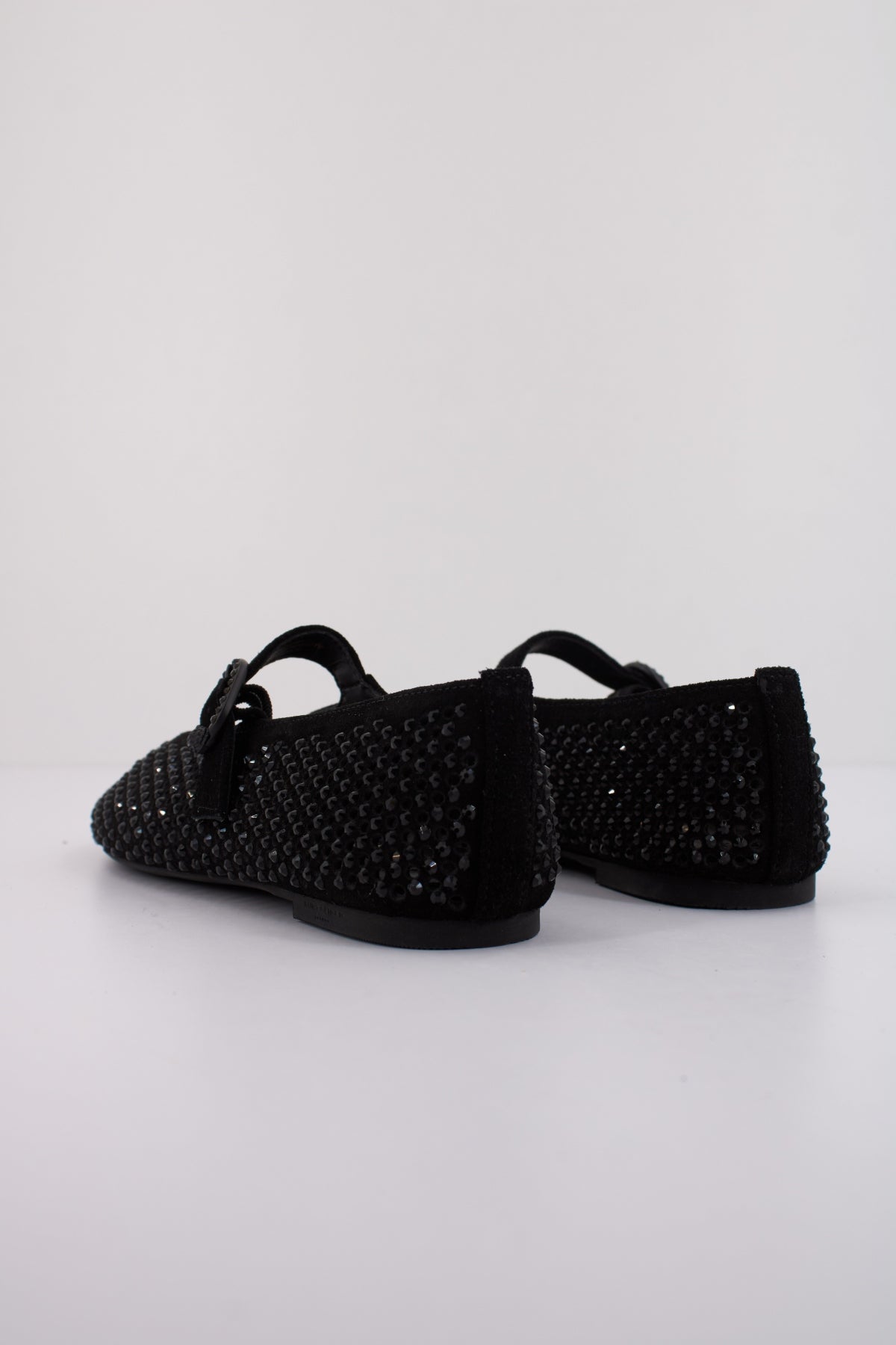 KURT GEIGER LONDON MAYFAIR en color NEGRO (4)