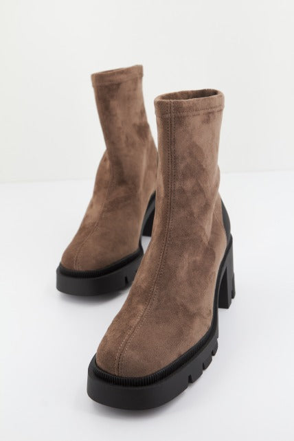 MISS ELASTIC MONTI en color MARRON (2)