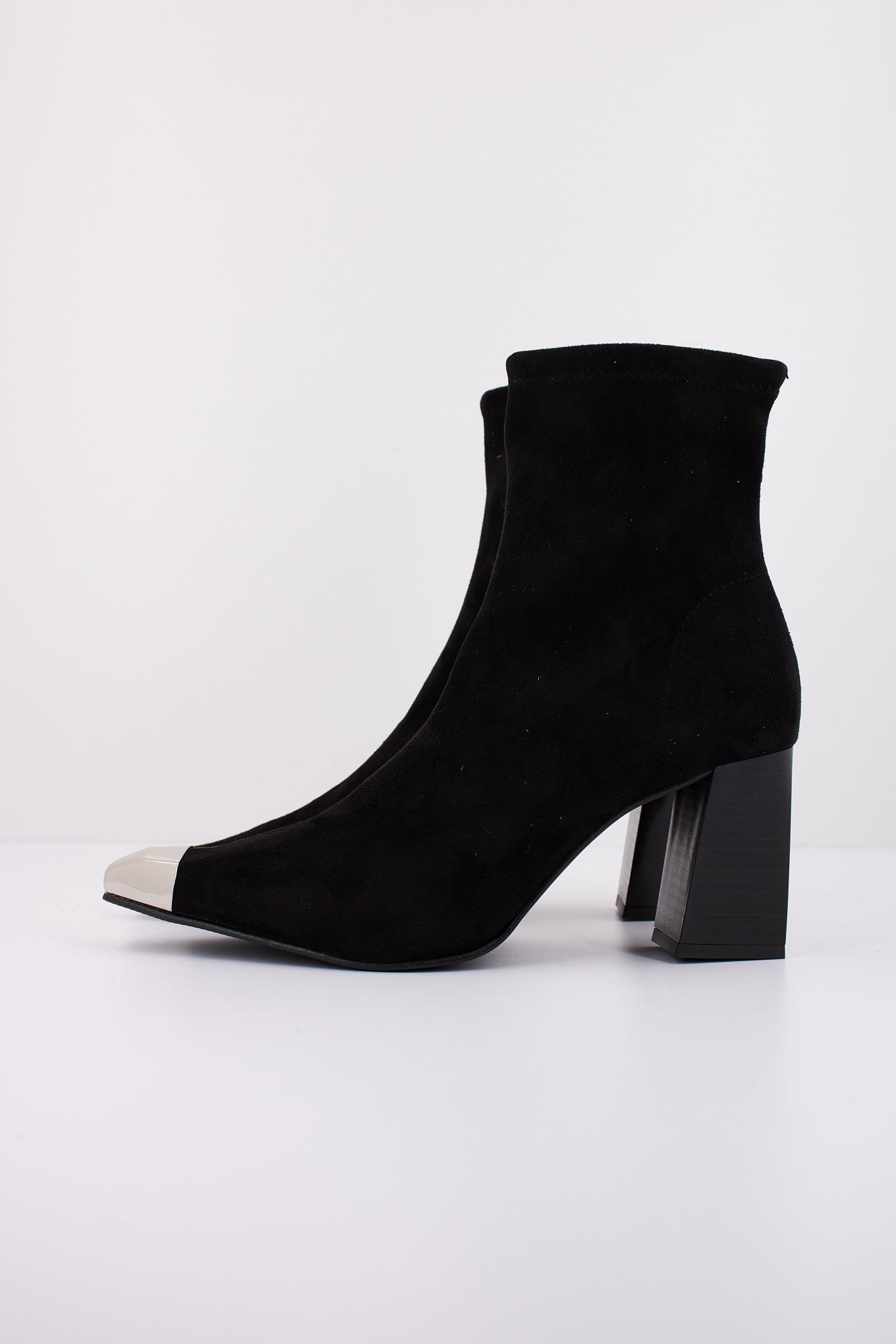 MISS ELASTIC EMILY en color NEGRO (1)