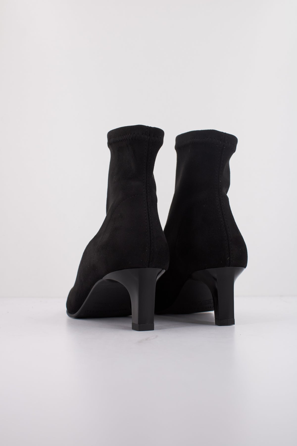 MISS ELASTIC NEW LAURA en color NEGRO (4)