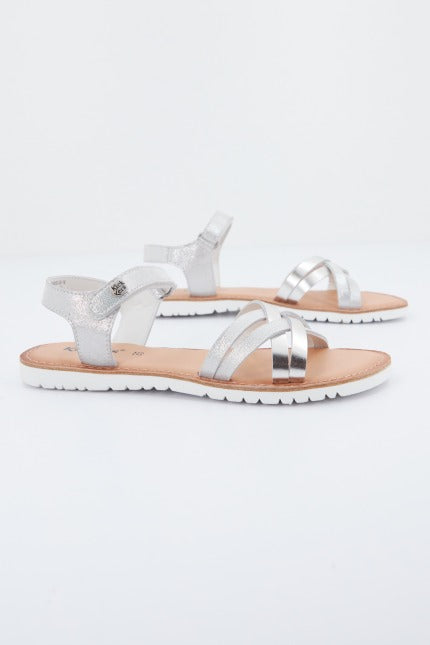 KICKERS en color PLATA (2)
