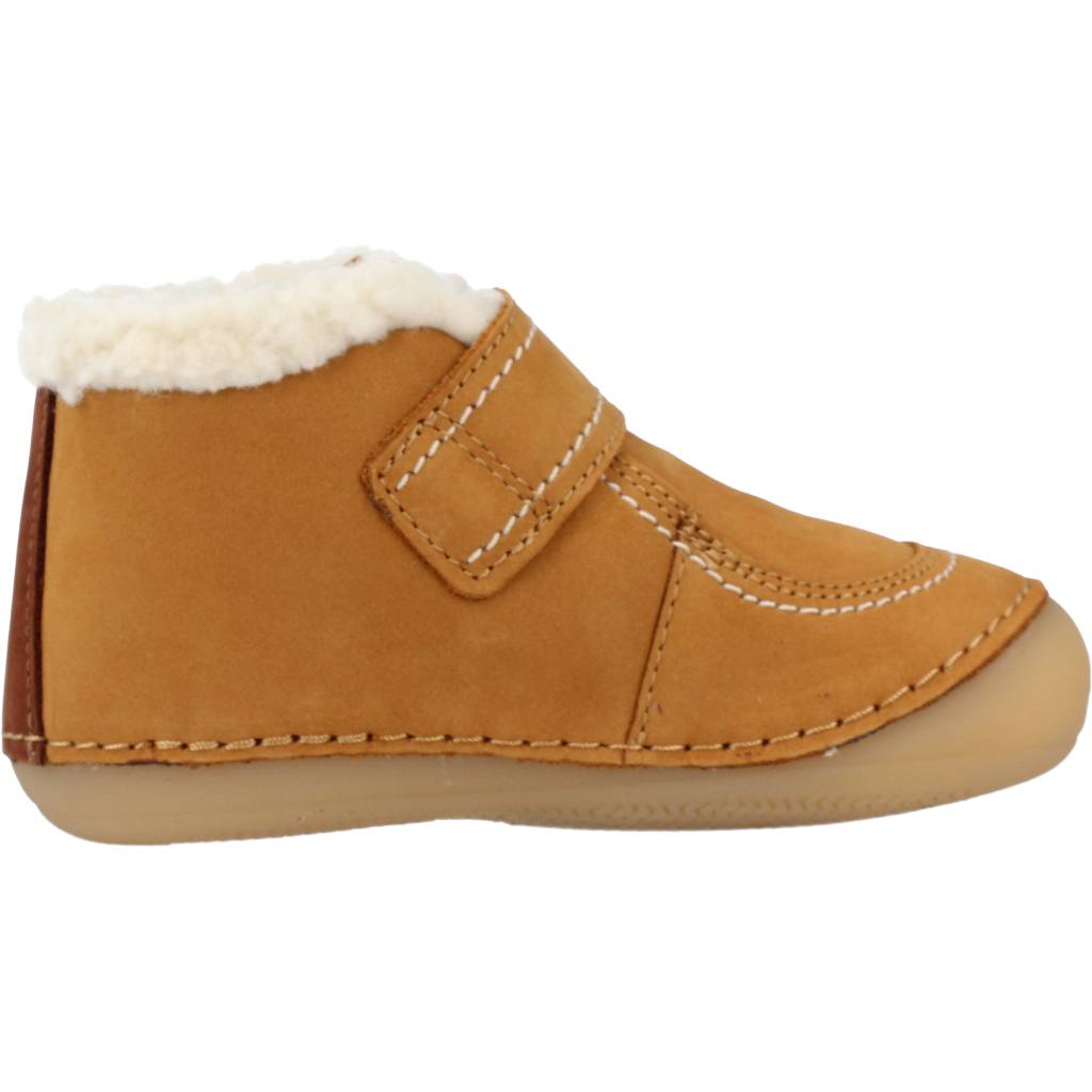 KICKERS GOLF NUBUCK BICOLOR en color MARRON (4)
