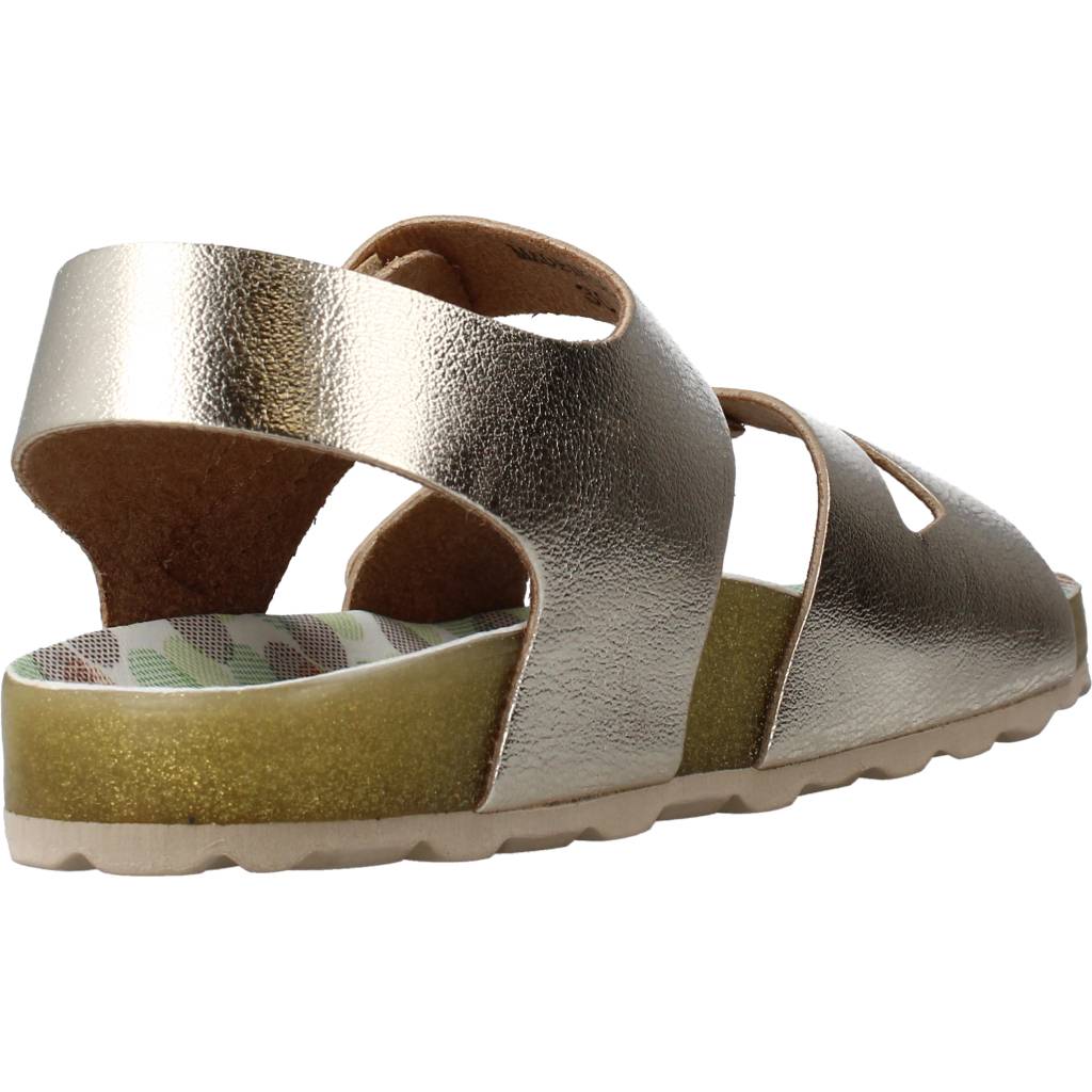 KICKERS en color ORO (3)