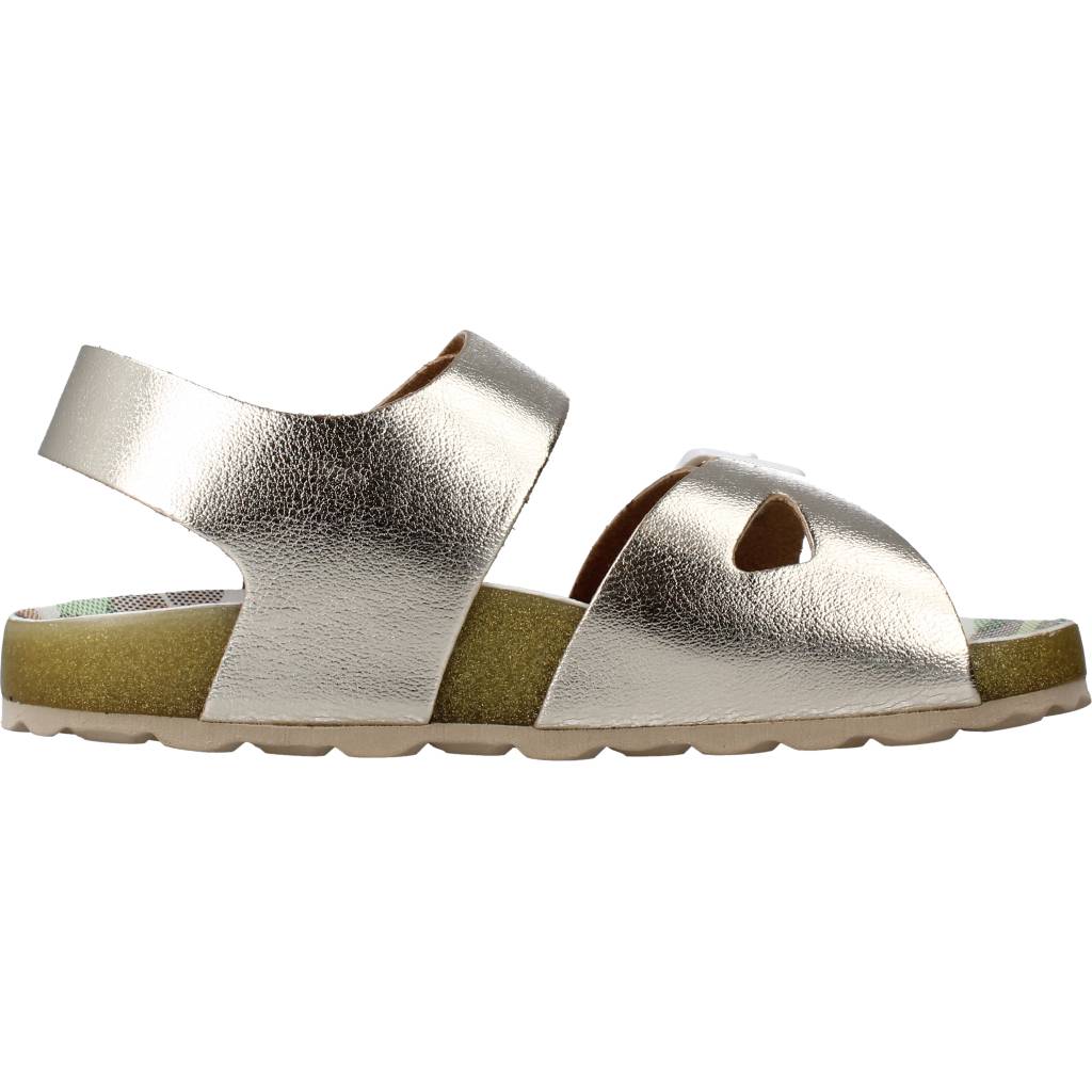 KICKERS en color ORO (4)