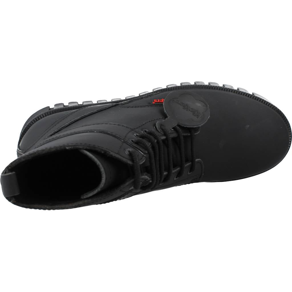 KICKERS en color NEGRO (7)