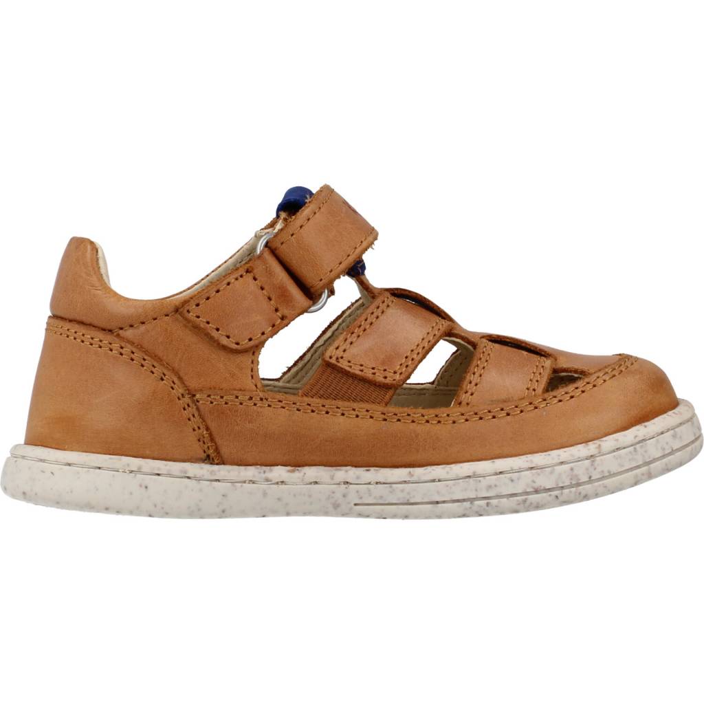 KICKERS TRACTUS en color MARRON (4)