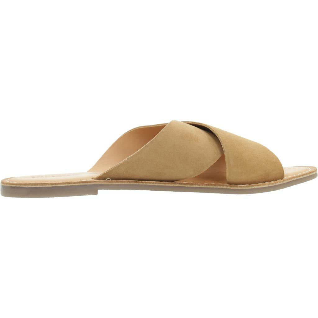 KICKERS en color MARRON (4)