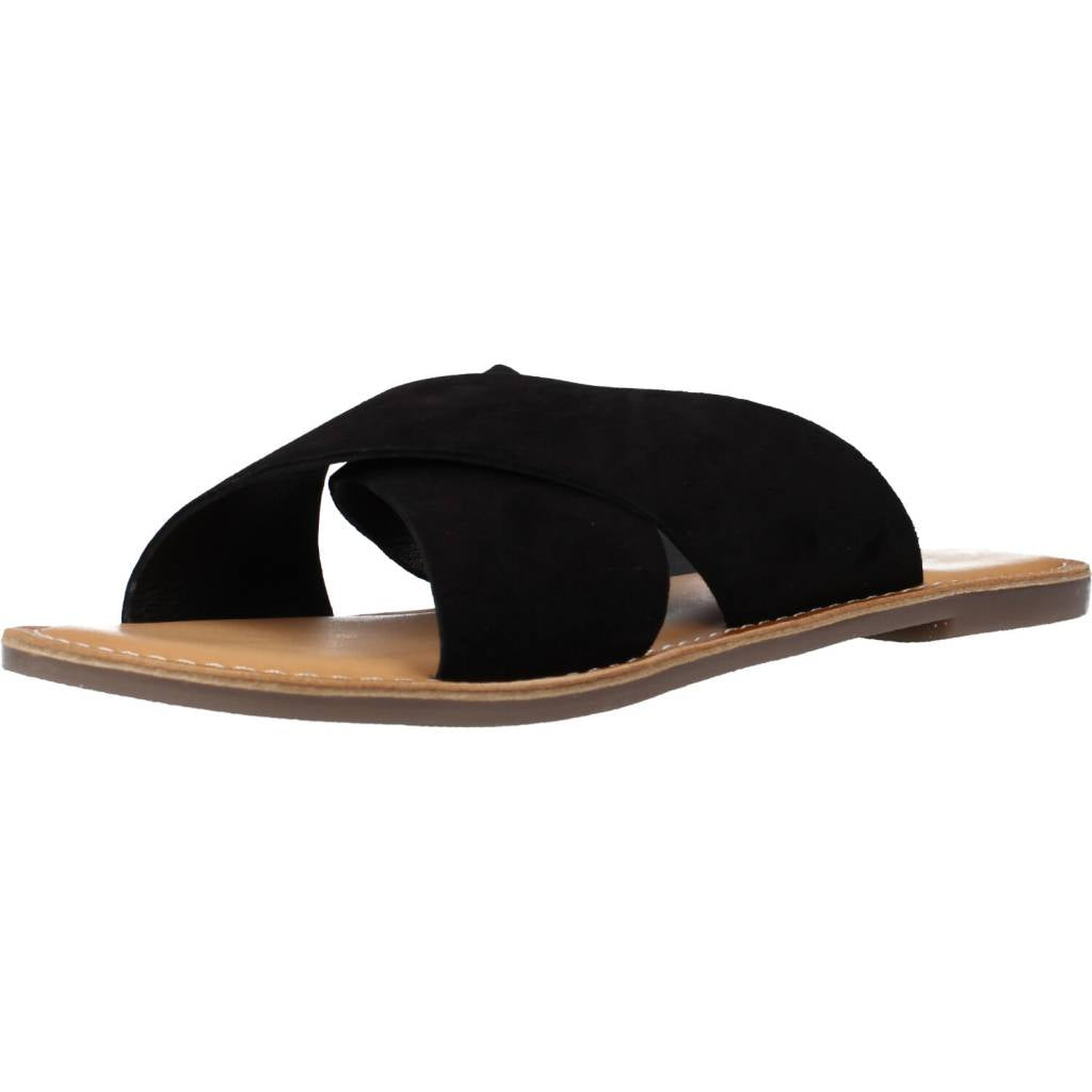 KICKERS en color NEGRO (1)