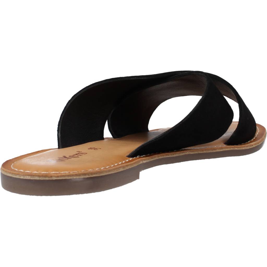 KICKERS en color NEGRO (3)