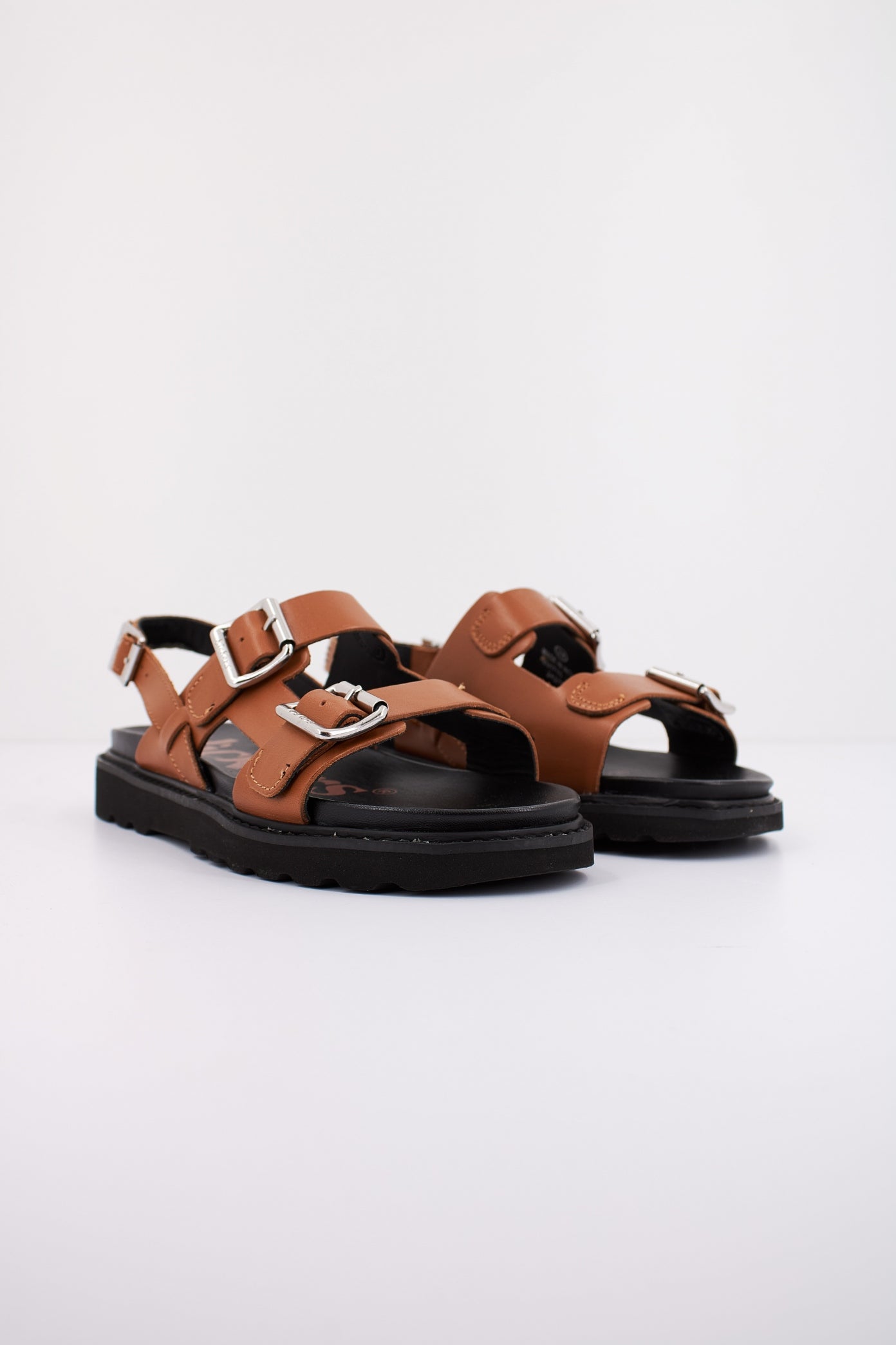 KICKERS en color MARRON (2)