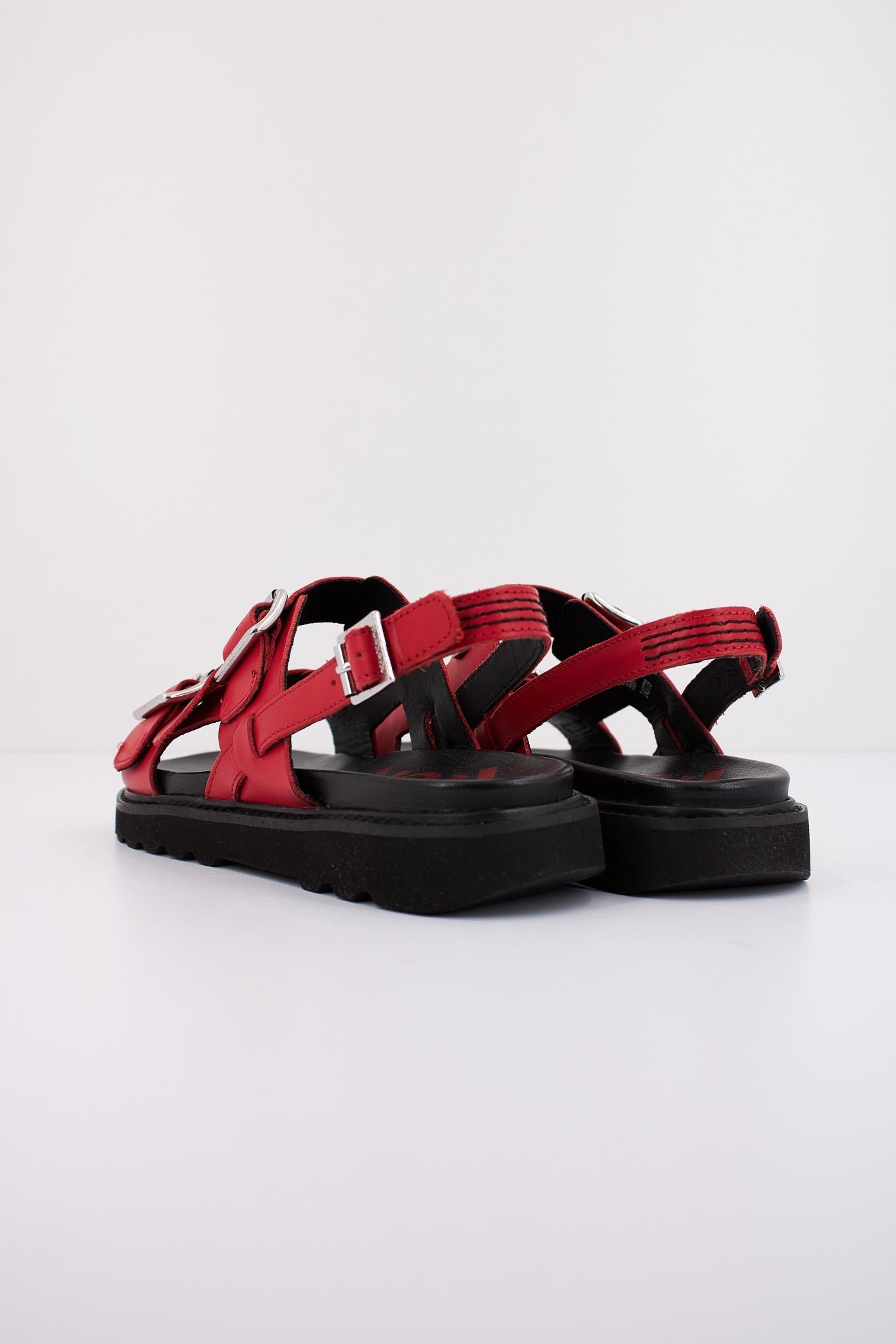 KICKERS en color ROJO (4)