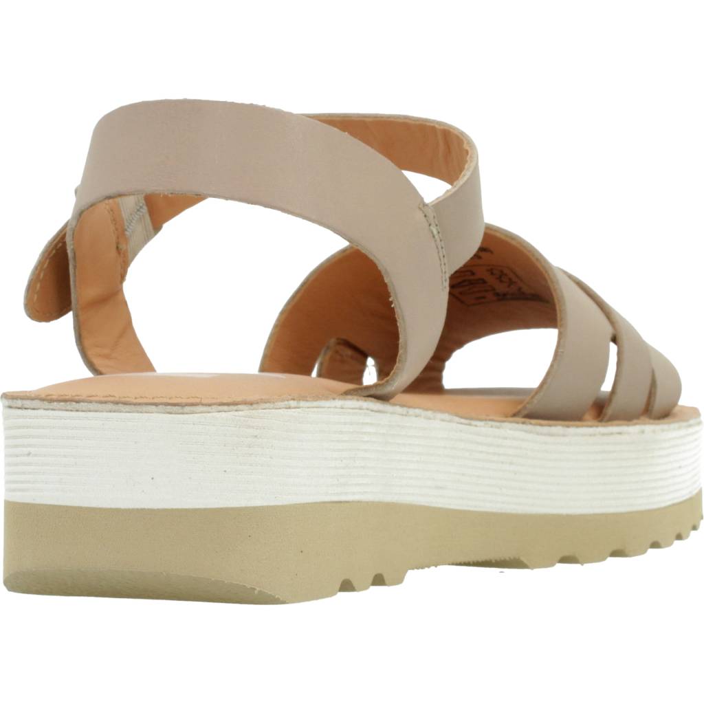 KICKERS en color MARRON (3)