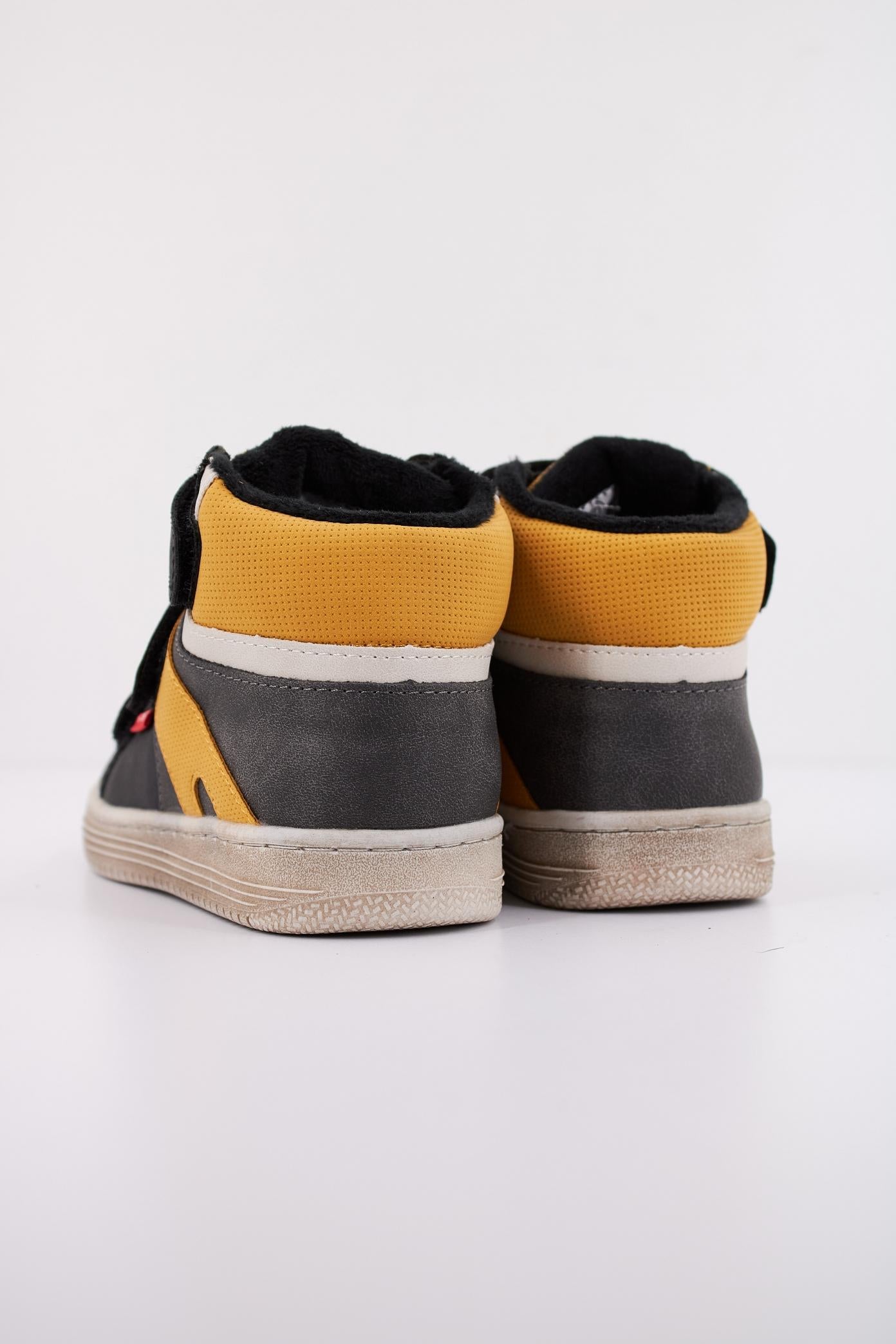 KICKERS LOHAN NOIR en color NEGRO (4)