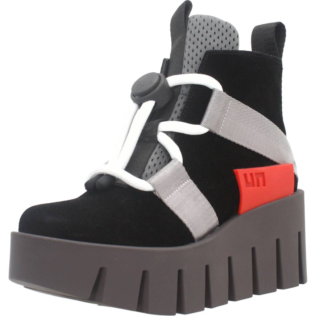 UNITED NUDE GRIP NOMAD LO en color NEGRO (1)
