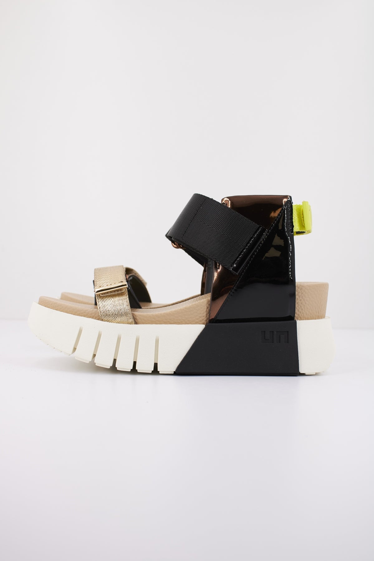 UNITED NUDE DELTA RUN en color NEGRO (1)