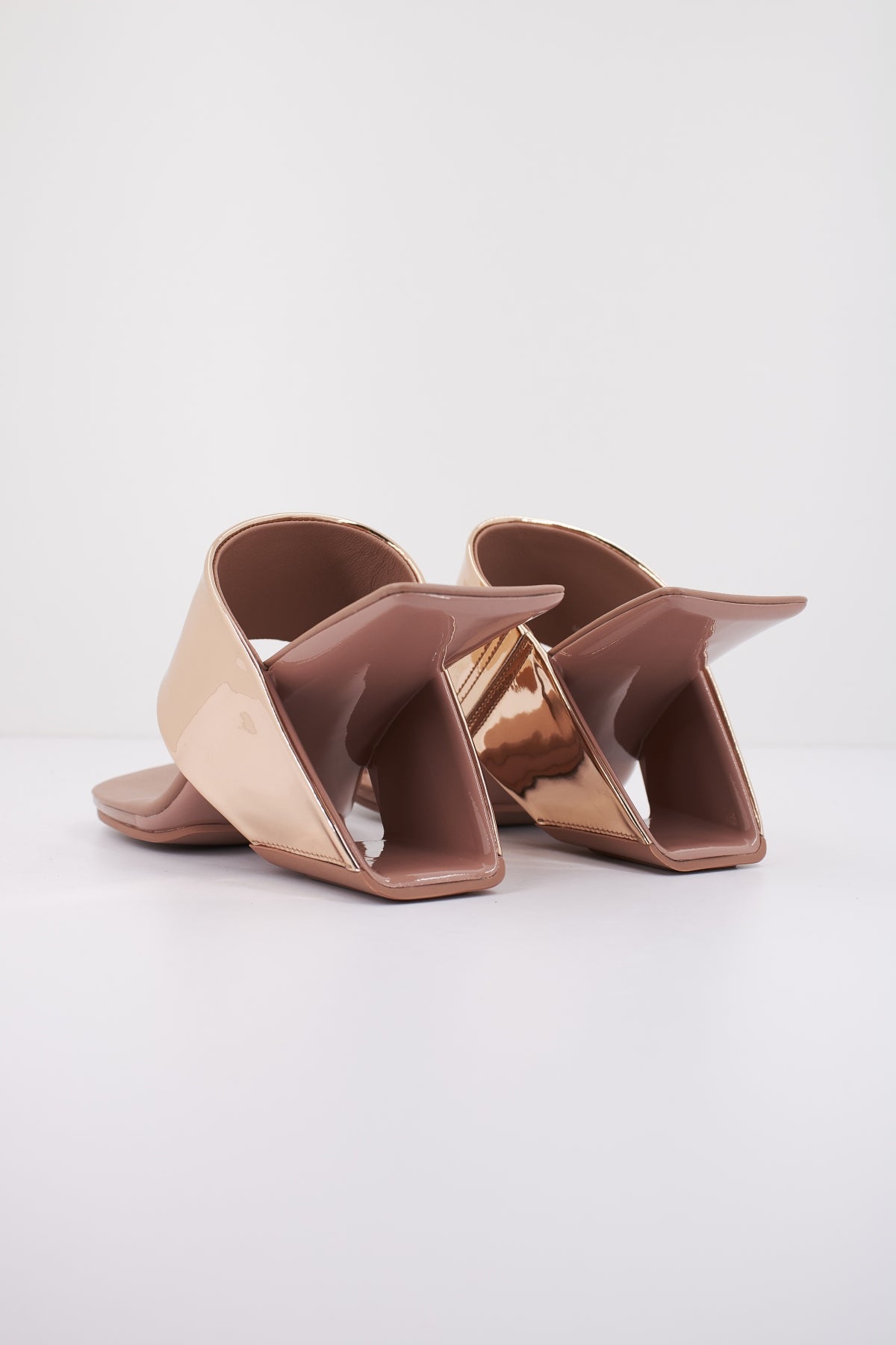 UNITED NUDE LOOP TOE HI ROSE en color BRONCE (3)