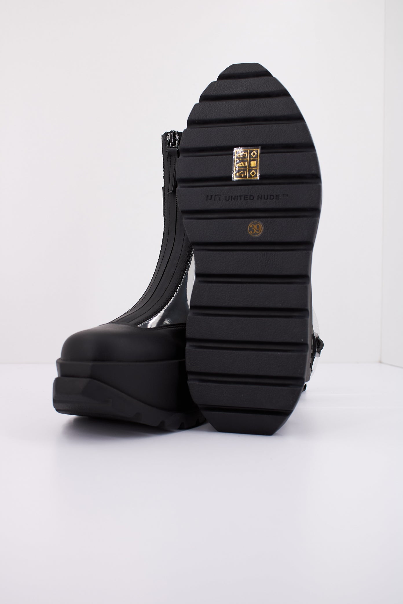UNITED NUDE ROKO BOOTIE II en color PLATA (5)