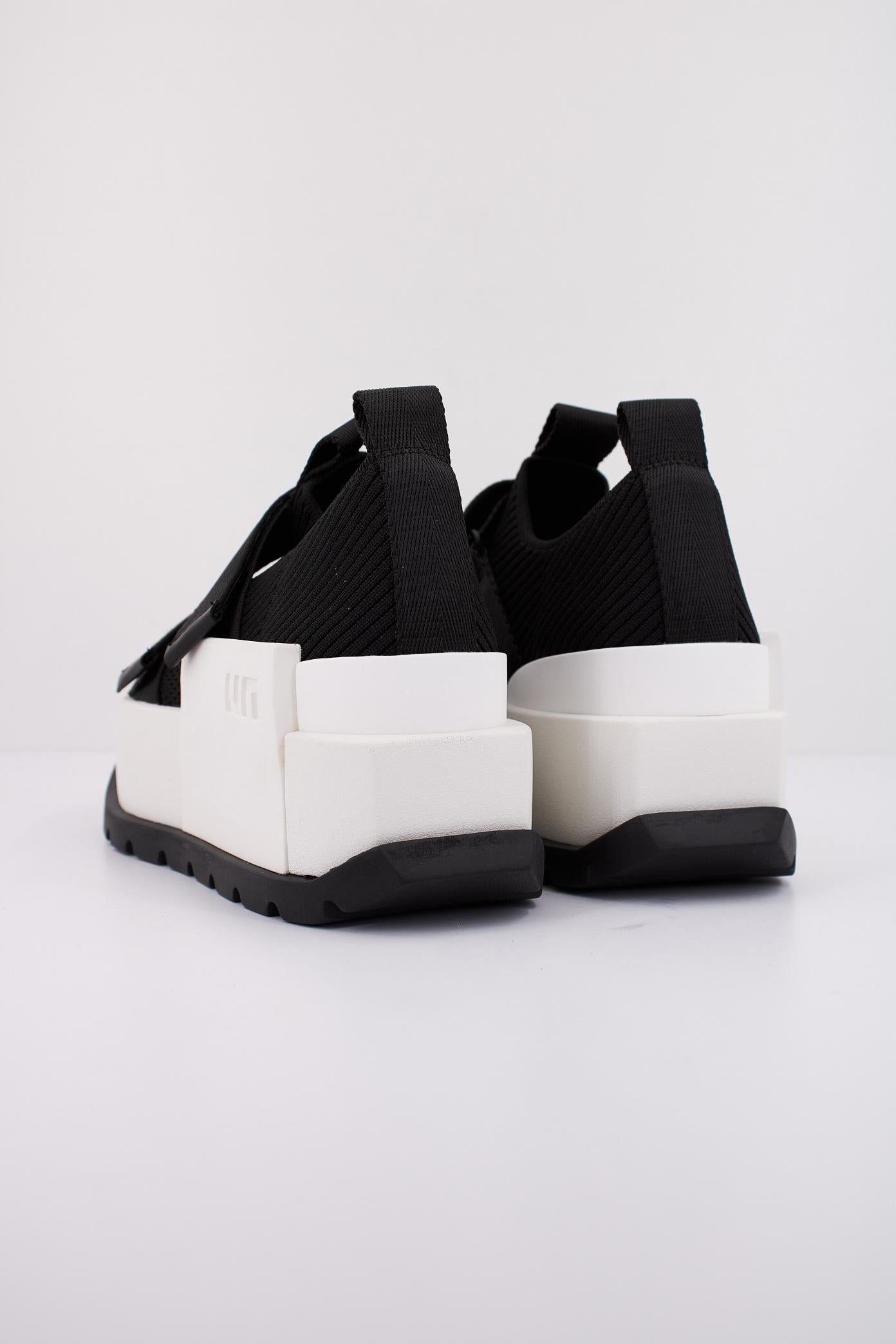 UNITED NUDE UN ROKO RUN II en color NEGRO (4)