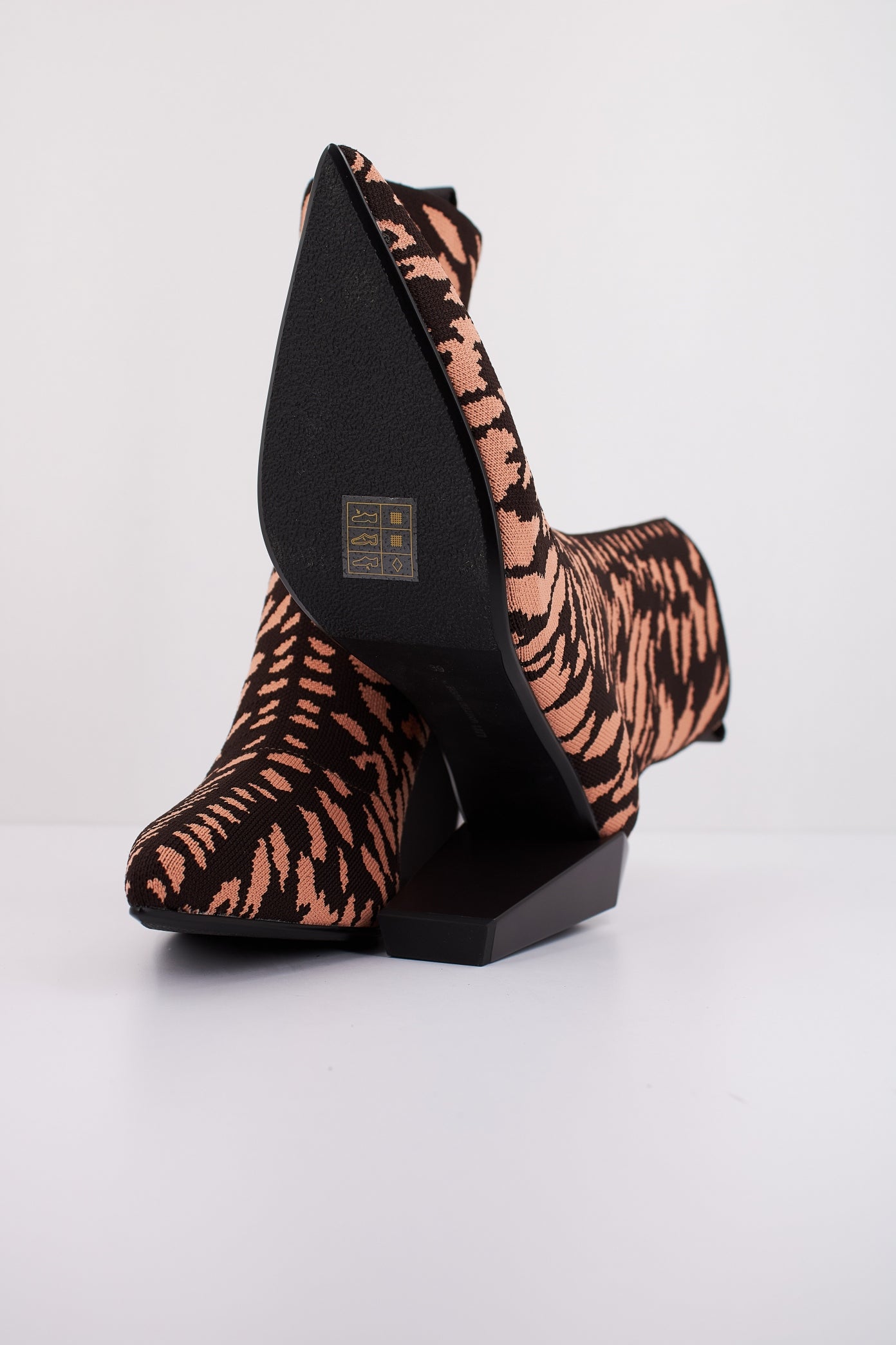 UNITED NUDE GEM SOCK HI en color ANIMAL PRINT (5)