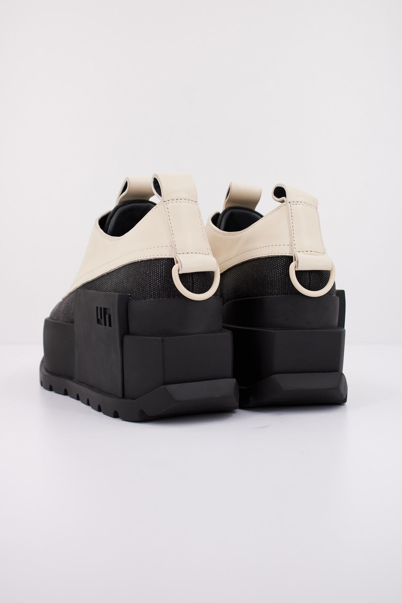UNITED NUDE UN ROKO PATROL DERBY en color BEIS (4)