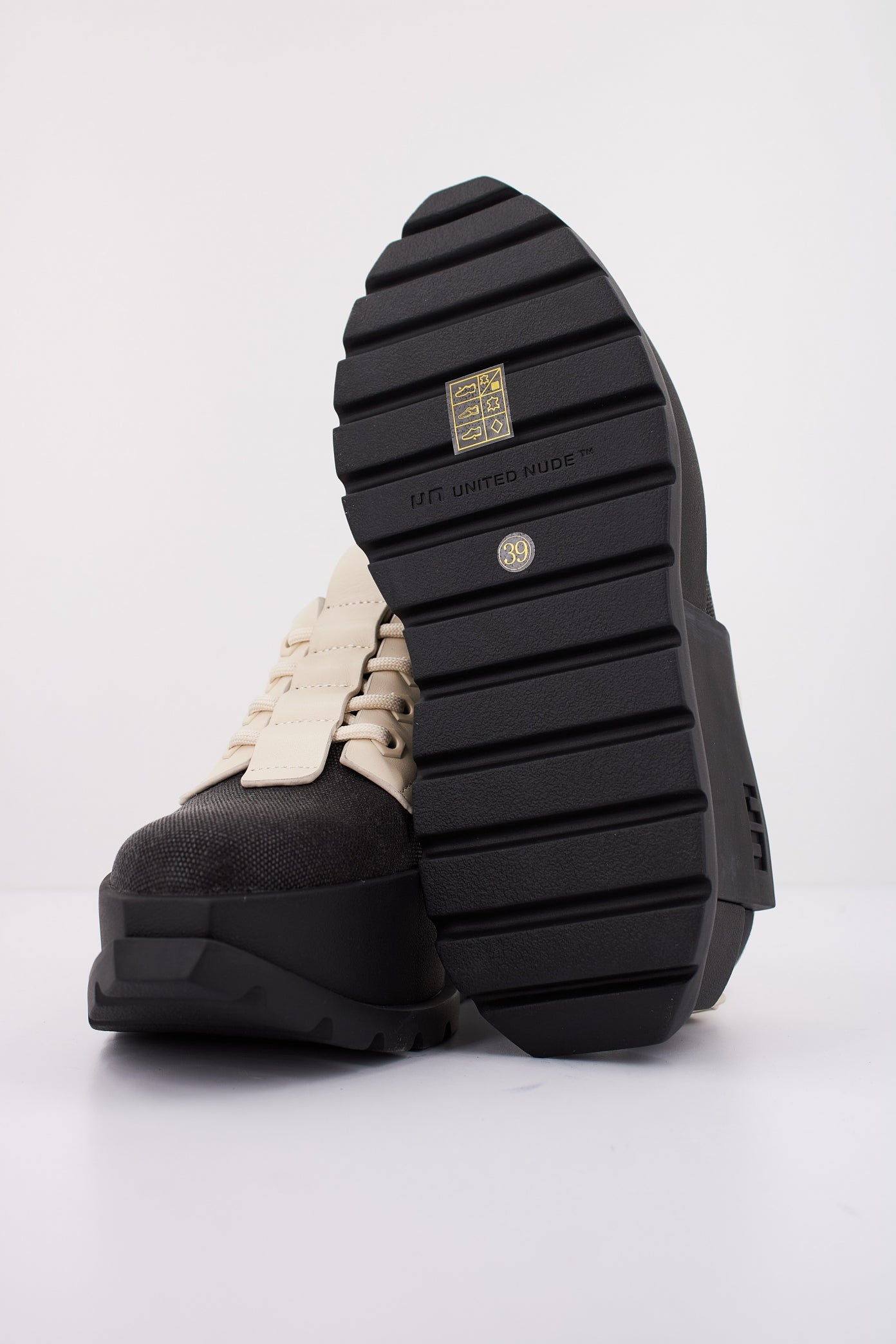 UNITED NUDE UN ROKO PATROL DERBY en color BEIS (5)