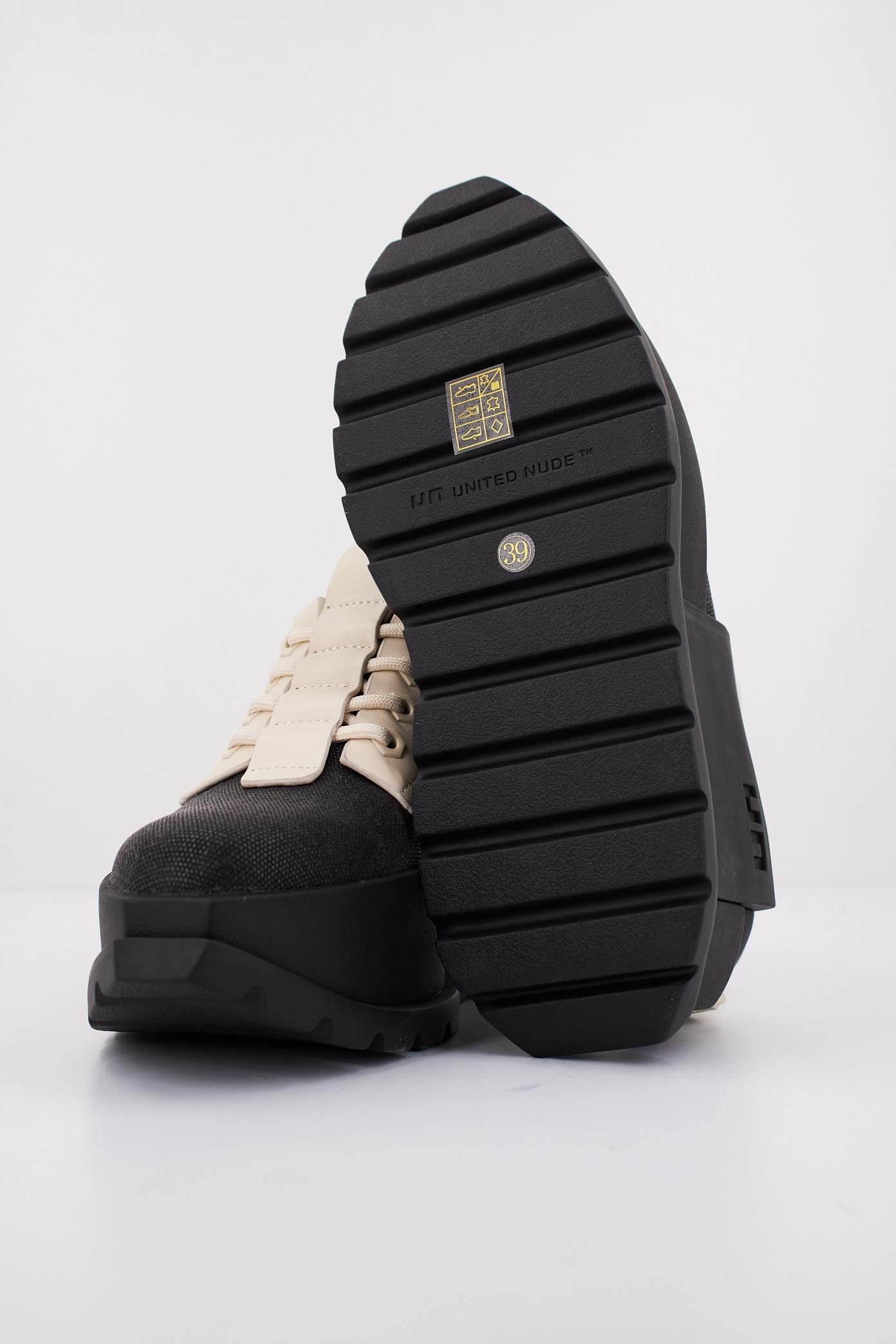 UNITED NUDE UN ROKO PATROL DERBY en color BEIS (5)