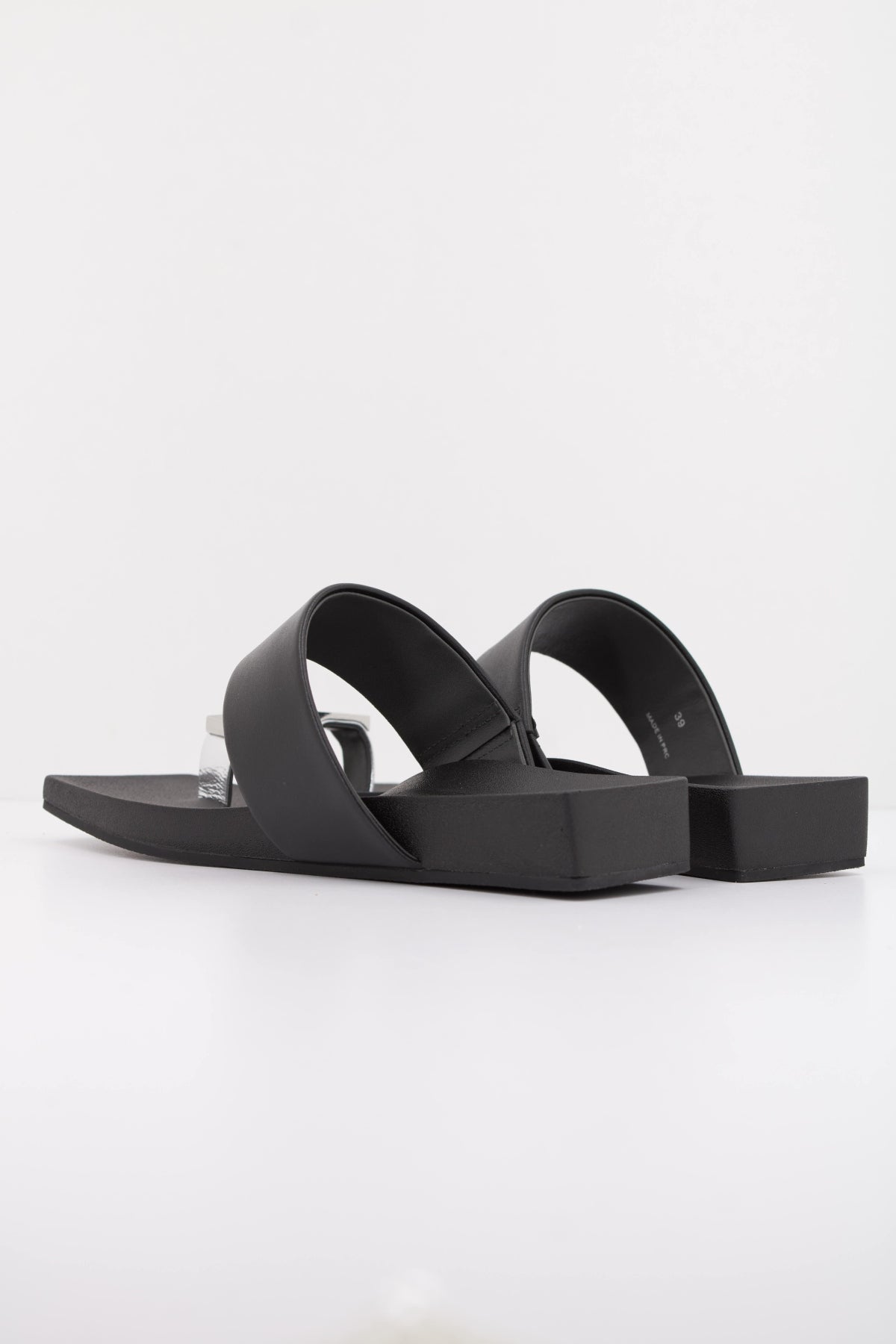 UNITED NUDE UN en color NEGRO (4)